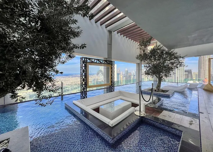 Highest Infinity Pool In Downtown Dubai