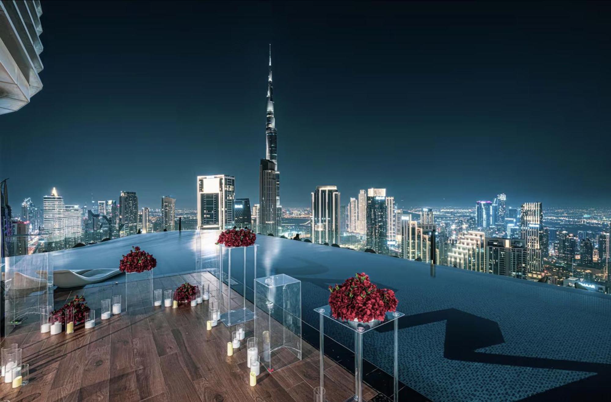Highest Infinity Pool In Downtown *