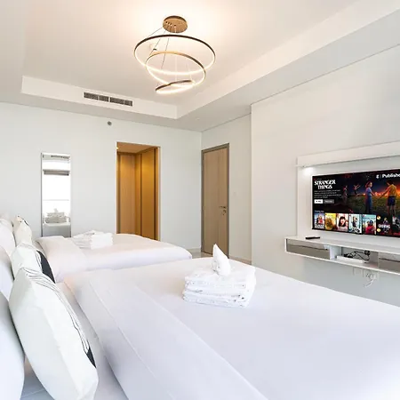 Highest Infinity Pool In Downtown Dubai Apartment Exterior photo