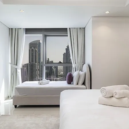 Highest Infinity Pool In Downtown Dubai Apartment Exterior photo