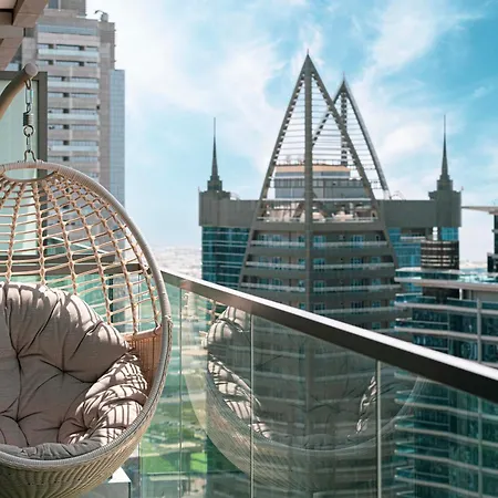 Highest Infinity Pool In Downtown Dubai Apartment Exterior photo