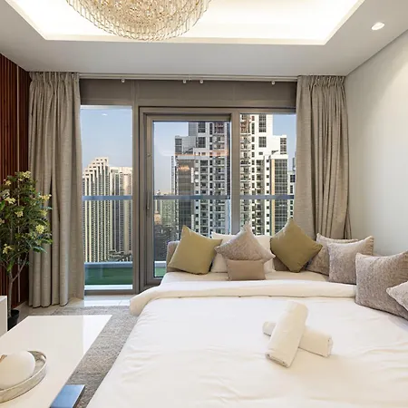 Highest Infinity Pool In Downtown Dubai Apartment Exterior photo