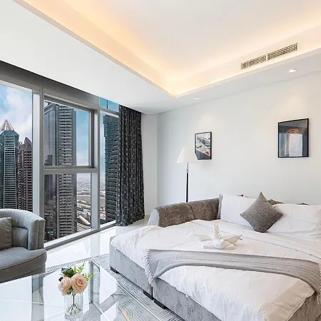 Highest Infinity Pool In Downtown Dubai Apartment Exterior photo