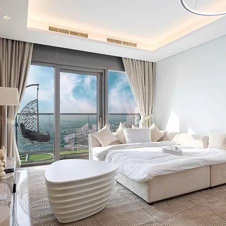 Highest Infinity Pool In Downtown Dubai Apartment Exterior photo