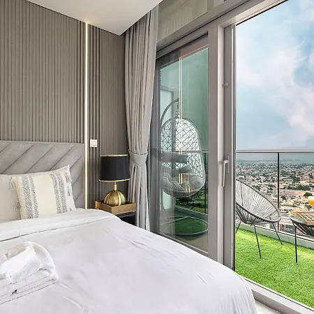 Highest Infinity Pool In Downtown Dubai Apartment Room photo
