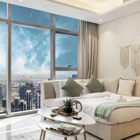 Highest Infinity Pool In Downtown Dubai Apartment Exterior photo