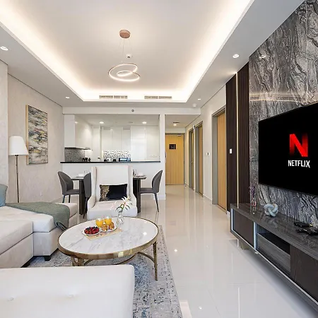 Highest Infinity Pool In Downtown Dubai Apartment Exterior photo