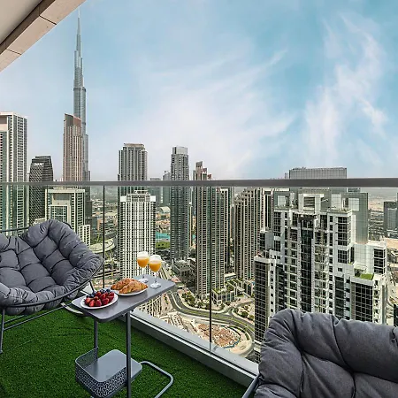 Highest Infinity Pool In Downtown Dubai Apartment Exterior photo