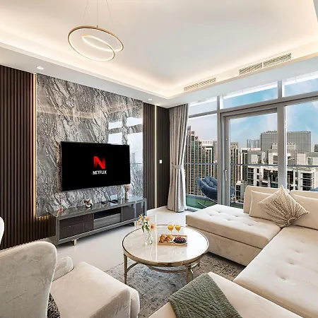 Highest Infinity Pool In Downtown Dubai Apartment Exterior photo